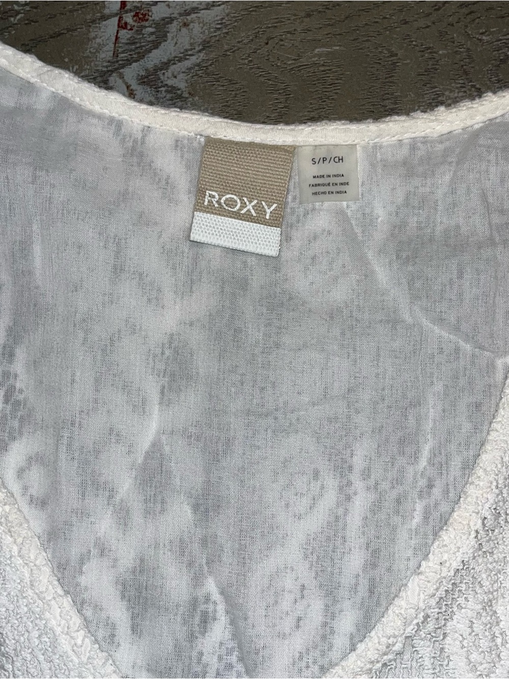 Roxy Off White Romper Lave Wrap V Neck Shorts Tie EUC Small Summer Beige Cover - Picture 2 of 8